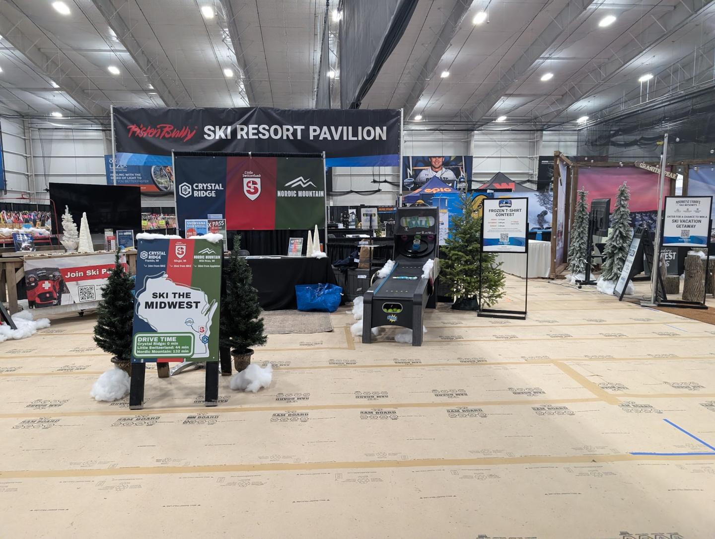 Exhibition booth for SKF Resort Pavilion with machinery displays and signage.